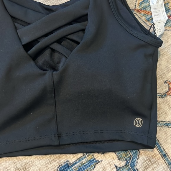 Women’s Medium Sports Bra - Picture 4 of 6